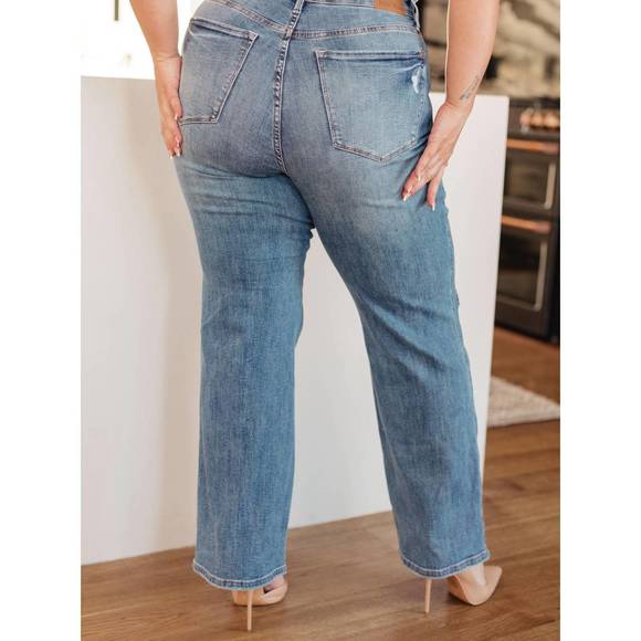 NEW JUDY BLUE high rise control top distressed straight jeans in medium wash - Picture 4 of 4
